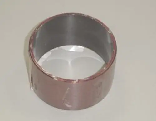 Stahlzylinder mit silberner Innenseite und mattem Äußeren. Produkt von Remeha, geeignet für verschiedene technische Anwendungen.